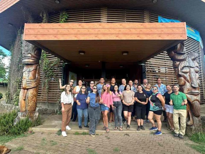 INACAP junto a la Cámara de Turismo de Rapa Nui realizan jornadas de capacitación para potenciar el turismo local INACAP junto a la Cámara de Turismo de Rapa Nui realizan jornadas de capacitación para potenciar el turismo local