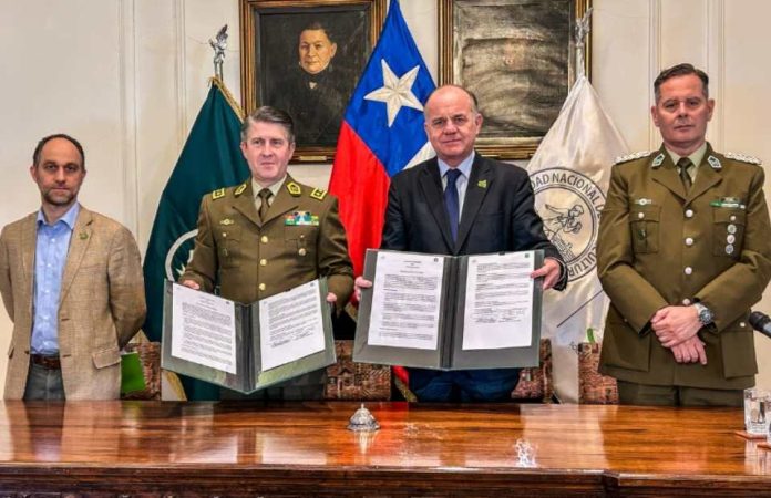 SNA y Carabineros de Chile firman convenio para fortalecer la seguridad en el mundo rural SNA y Carabineros de Chile firman convenio para fortalecer la seguridad en el mundo rural
