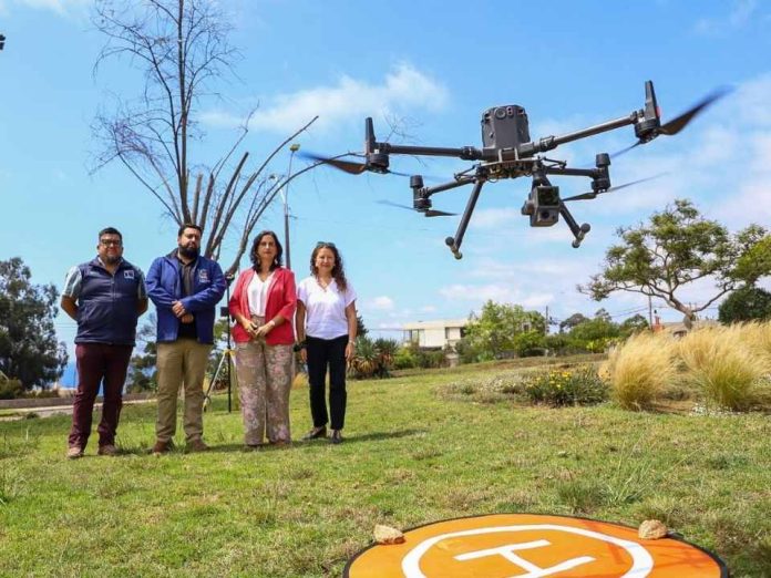 El Ministerio de Agricultura y CIREN monitorean zonas de interfaz urbano-rural en Concón para prevenir incendios forestales y colaborar con la planificación territorial