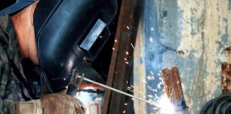 ¿En qué debemos fijarnos al momento de contratar un soldador?