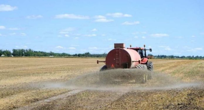 Bruselas propone suspender los aranceles a la importación de fertilizantes nitrogenados Bruselas propone suspender los aranceles a la importación de fertilizantes nitrogenados