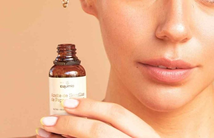 Chile brilla en la cosmética mundial Aceite facial de semillas de papaya fue reconocido como uno de los mejores del planeta Chile brilla en la cosmética mundial: Aceite facial de semillas de papaya fue reconocido como uno de los mejores del planeta