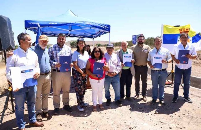 Ministerio de Agricultura entrega bonificaciones por más de $5.360 millones a regantes de la Provincia de Limarí Ministerio de Agricultura entrega bonificaciones por más de $5.360 millones a regantes de la Provincia de Limarí