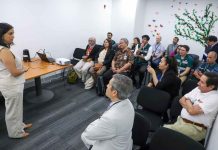 Ministra de Agricultura recibe a delegación de Indonesia que verifica en terreno controles del SAG en el Aeropuerto de Santiago